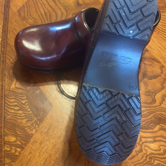 EXCELLENT CONDITION - Picture 2 of 2